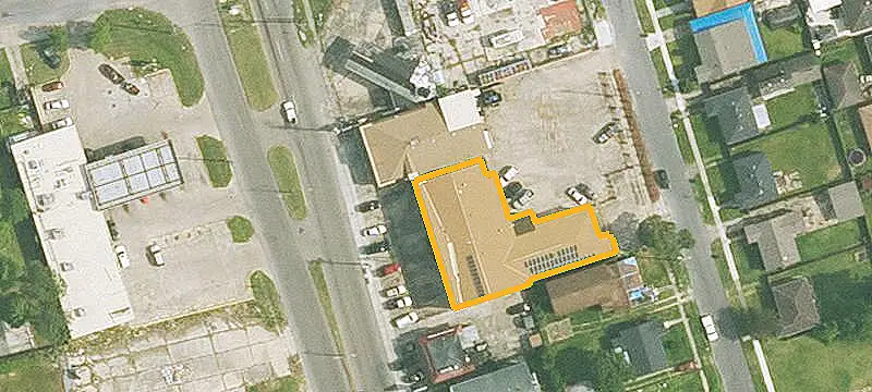 4-Space Retail Property