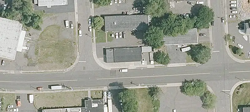 Single-Story Manufacturing Building