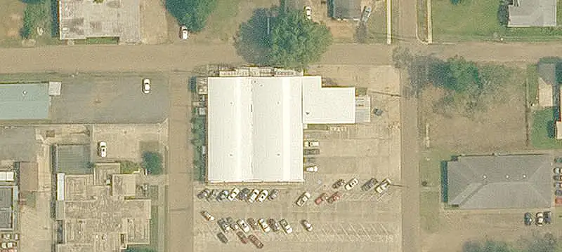 Grocery and Convenience Store Building