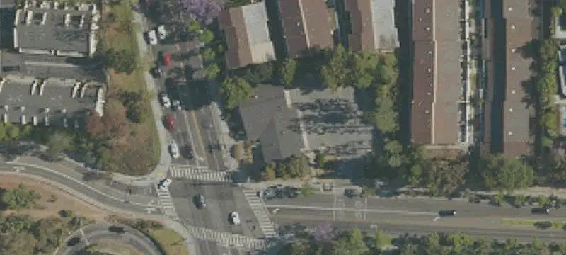 Three-User Mixed-Use Property