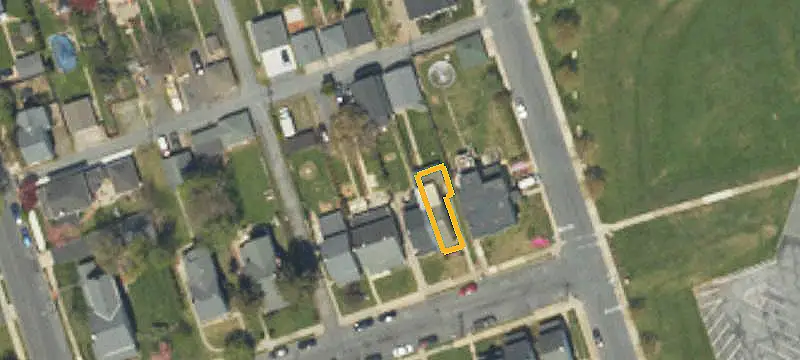 Duplex with Detached Garage Unit