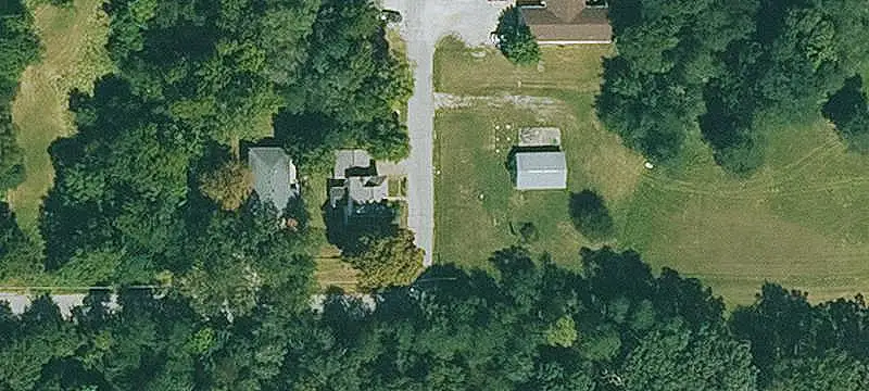 Single-Level Quadplex with Laundry