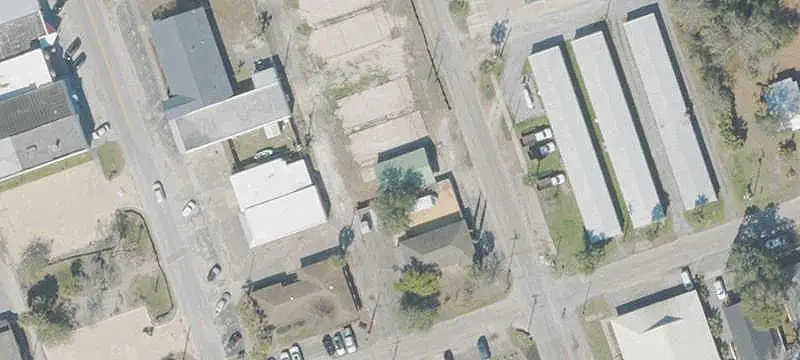 Mixed-Use Building with Shared Pool