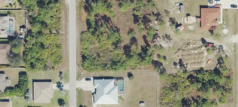 914 Lee Ave, Lehigh Acres, FL 33972