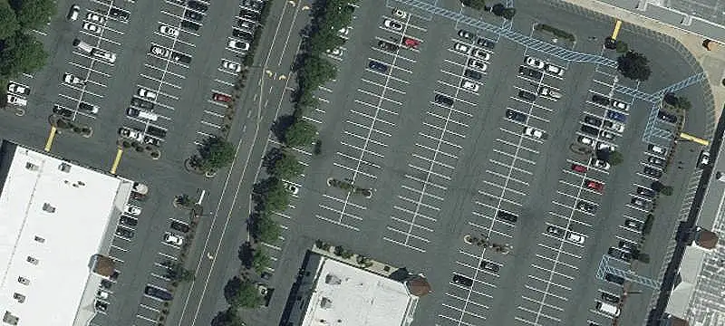 Open-Plan Retail Space