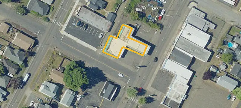 Commercial Auto Shop Building