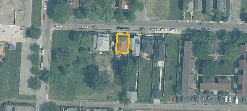 Two-Unit Duplex with Fenced Yards