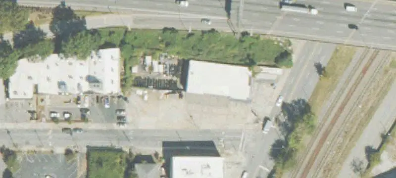 Auto Repair Facility with Tire Shop