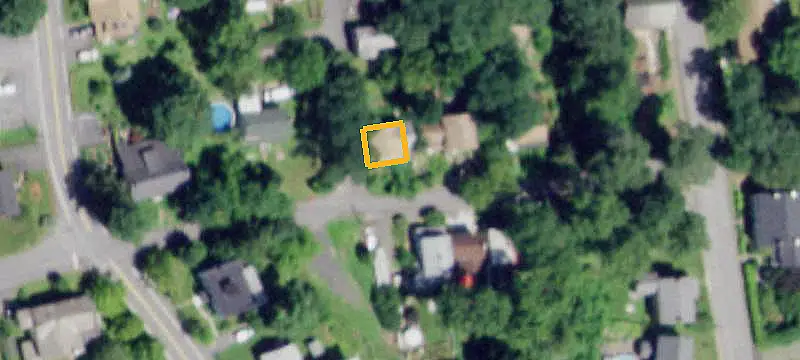 Level Commercial Land