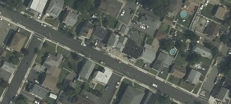 Triplex with Dedicated Parking