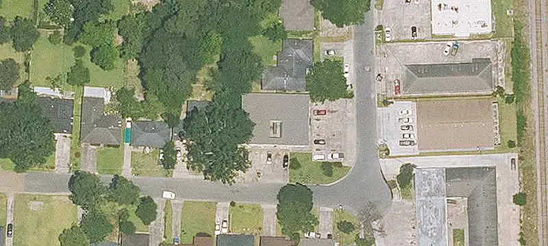 10-Unit Apartment Building