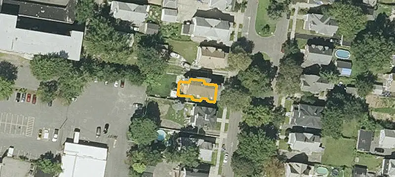 Duplex with Unfinished Third Floor