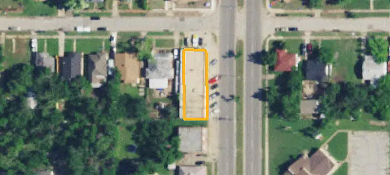 Four-Suite Strip Mall