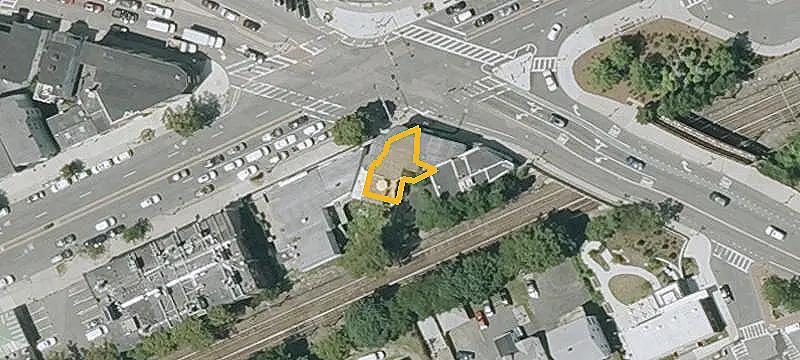 Office Unit Near Transit