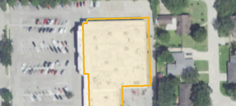 Fitness-Anchored Shopping Center