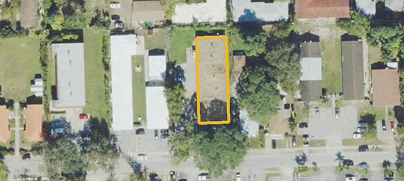 8-Unit Apartment Building