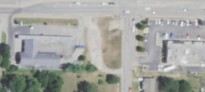 Car Wash with 125-Foot Tunnel