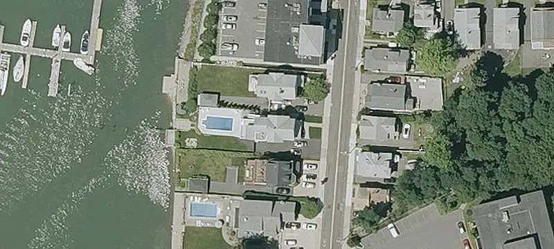 Multifamily Property With Water Access