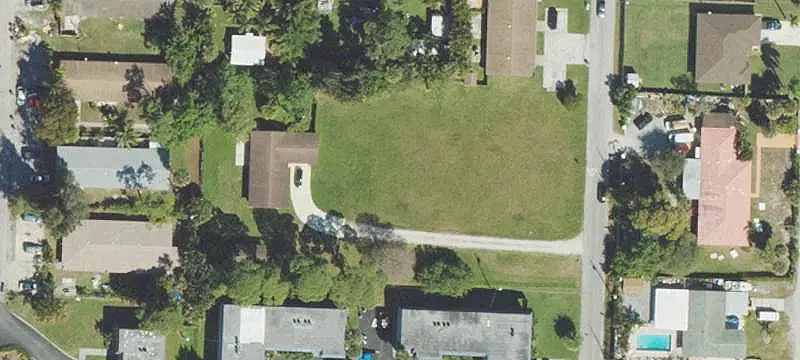 Live-Work Property with Acreage