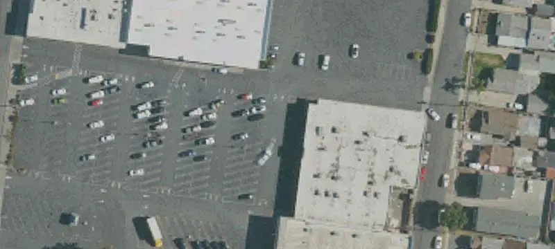 End-Cap Retail Space