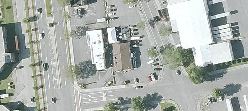 Restaurant and Bar Property
