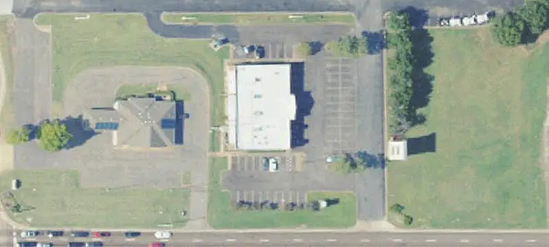 Cross-Dock Distribution Center