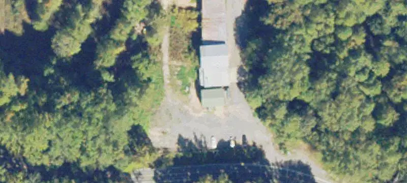Automotive Service Facility with Overhead Doors