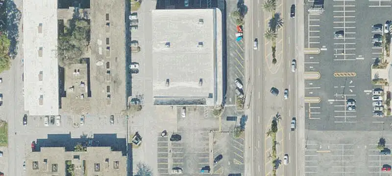 Open-Plan Retail Space