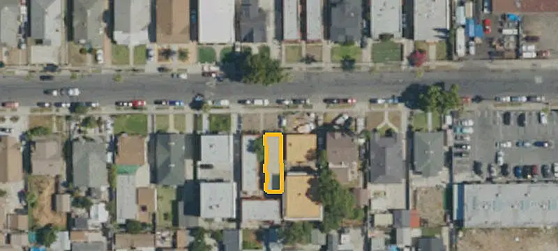 Bungalow Apartment Building