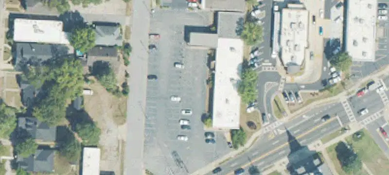 Single-Tenant Office Building