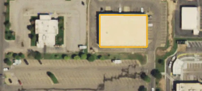 Retail Space with Multiple Co-Tenants