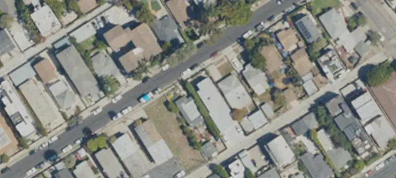 Six-Unit Apartment Building with Courtyard
