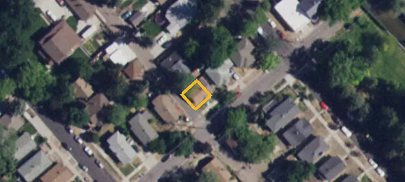 Duplex with Enclosed Yard