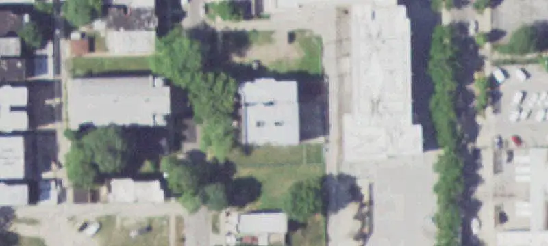 8-Unit Apartment Building