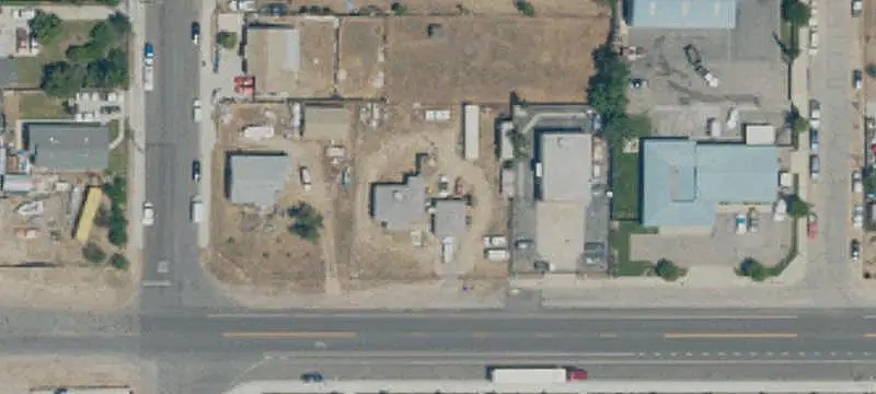 Mixed-Use Property with Yard Space
