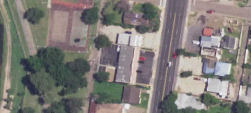 Six-Tenant Shopping Center