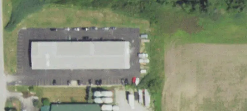 Industrial Flex Space with Overhead Doors