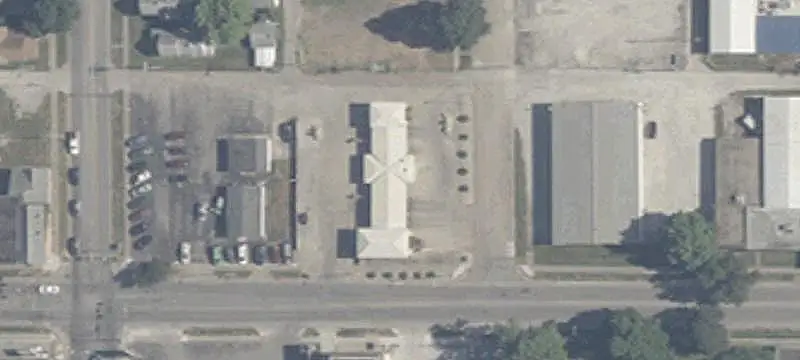 Automotive Property with Garage