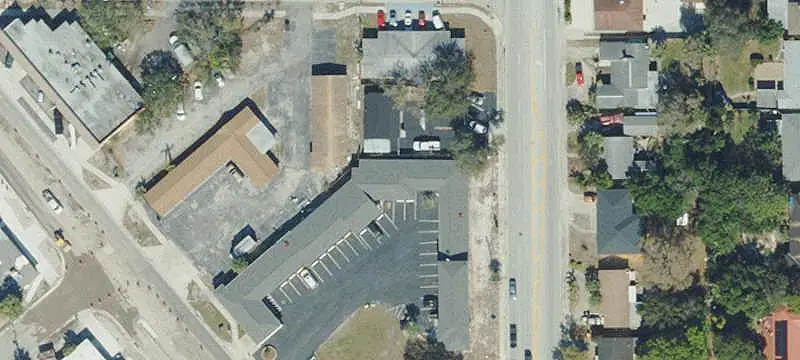 25-Unit Motel with Apartment