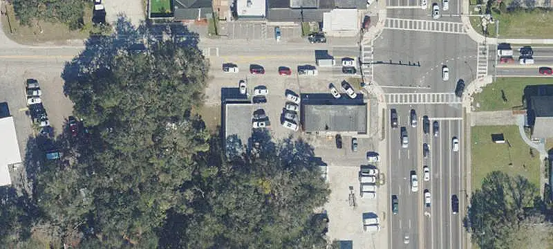 Two-Building Restaurant Property