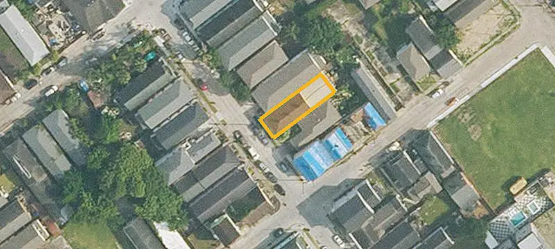 Duplex with Fenced Courtyard
