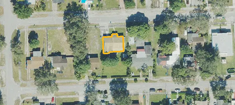 Renovated Duplex with Detached Unit