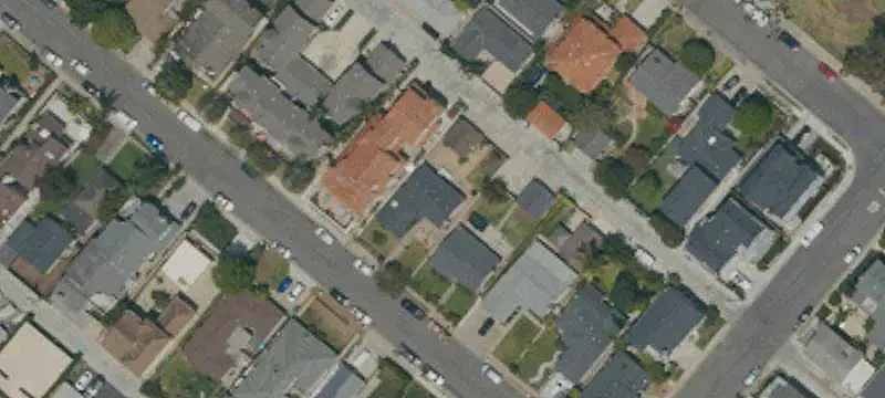 Side-by-Side Duplexes Near Heller Park