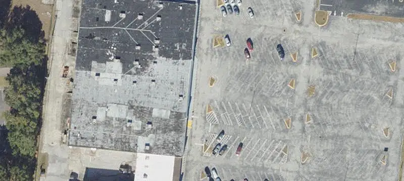 Shopping Center With Office Units