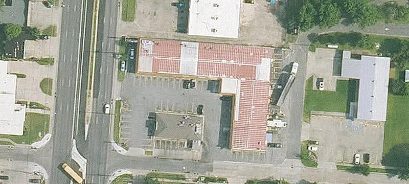 Multi-Room Retail Space