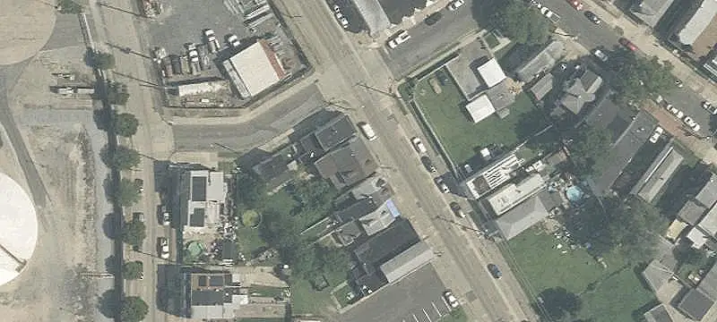 Duplex with Separate Utilities
