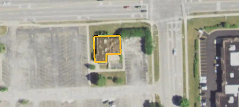 Shopping Center with Outlots