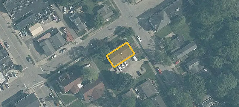 8-Unit Apartment Building
