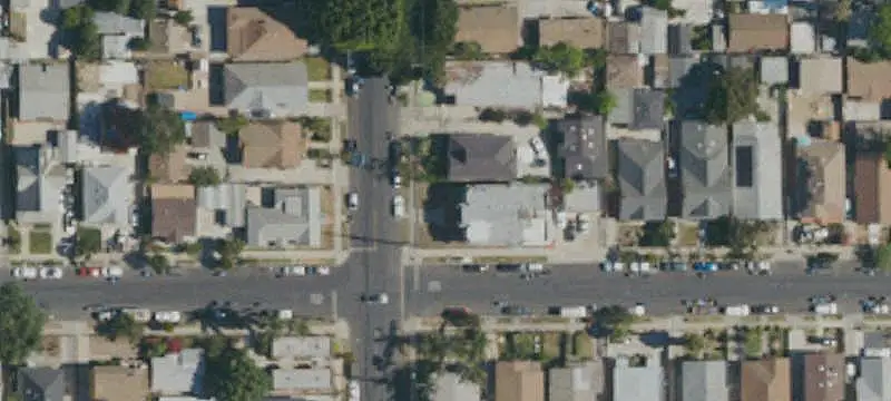 6-Unit Apartment Building