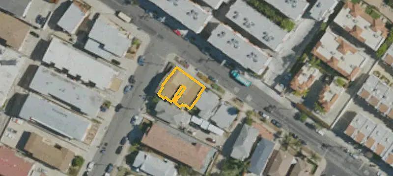 Corner-Lot Duplex